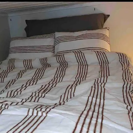 Small With Smart Solution In Of Only 2 Km From The Station * Oslo