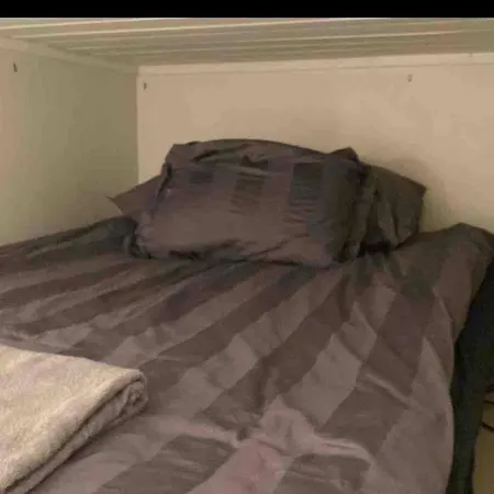 Small With Smart Solution In Of Only 2 Km From The Station Accommodatie bij particulieren *